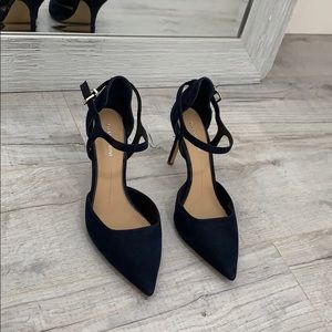 Gianni Bini Blue pumps